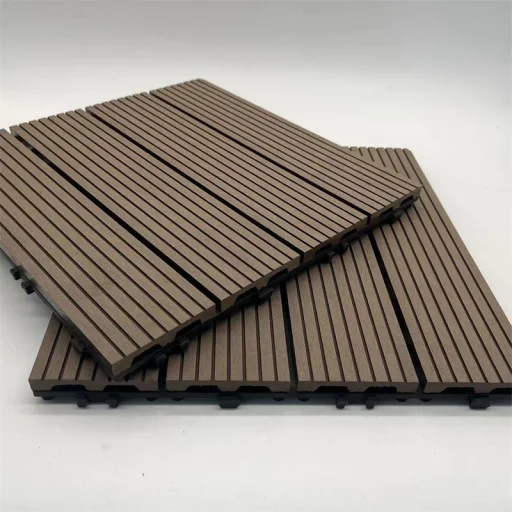 WPC 1 m2 padlóburkolat 11db 30x30cm, csíkozott, csokoládébarna összepattintható - 1